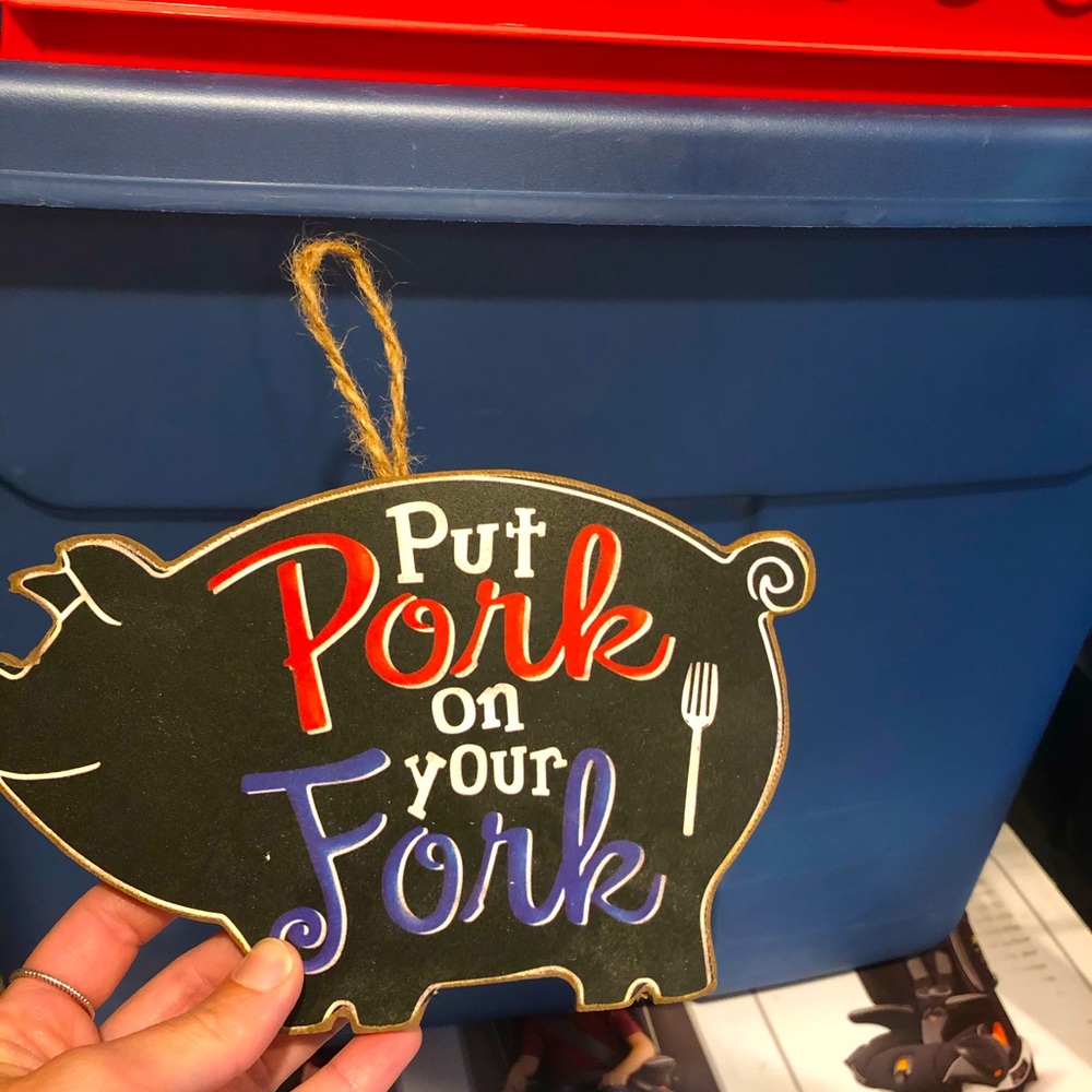 2/12 Sign NWT Pig BBQ Sign “Put Pork on Your Fork”